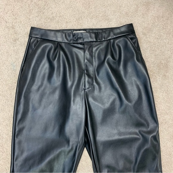 Halston black Faux Leather Retro Style High Waisted Pleated Trouser Pants Sz M - Picture 3 of 13